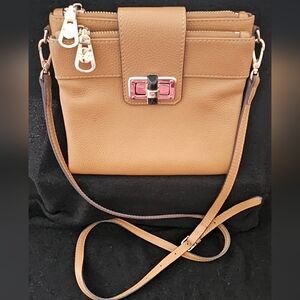 Stauer Tan/Light Brown Pebble Leather Crossbody Bag